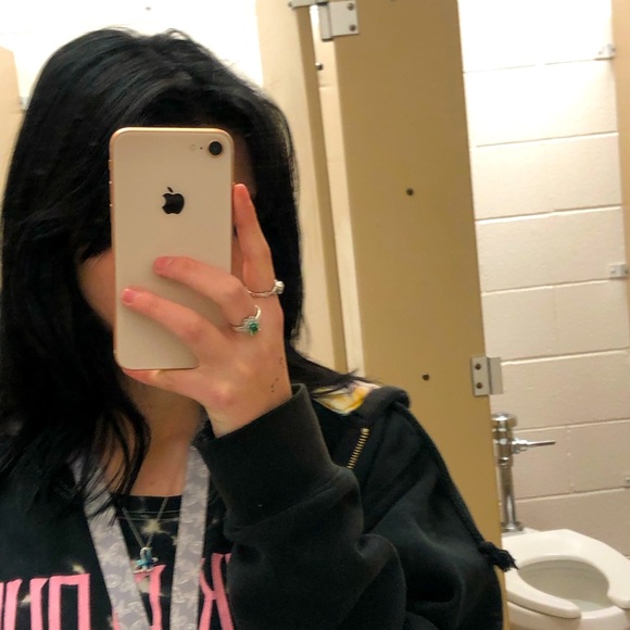 Meet your Posher, Maggie - Picture 1 of 1